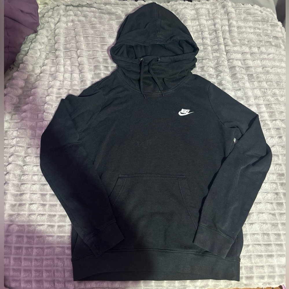 Nike sportswear club fleece woman’s funnel-neck black hoodie